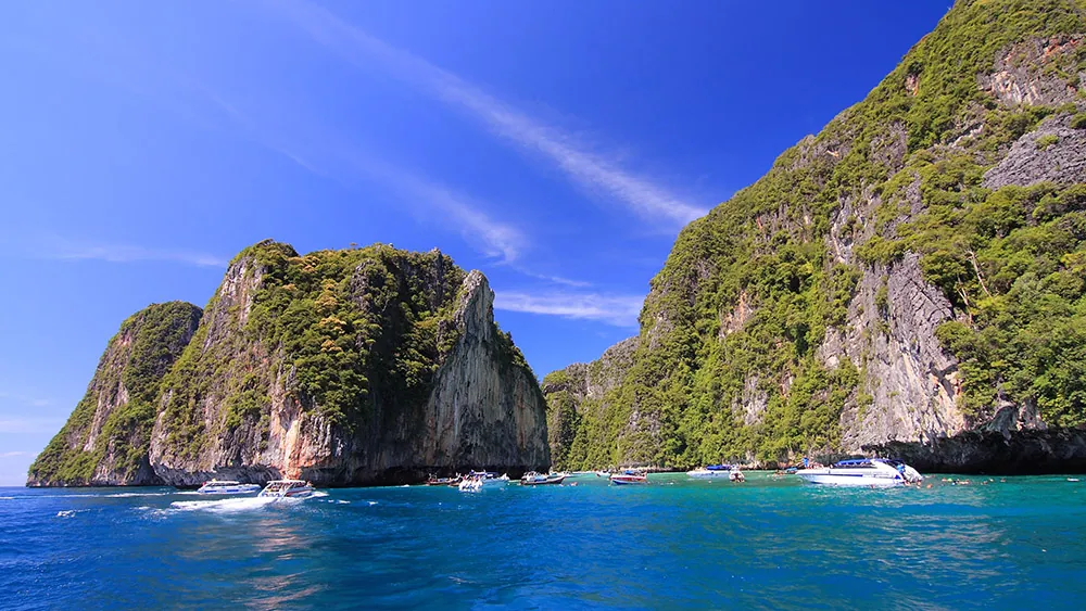 phi phi island tour by speedboat from phuket